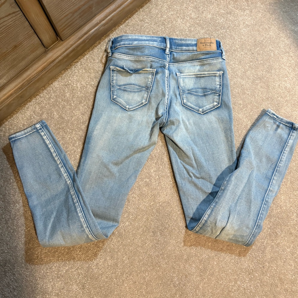 Women's Abercrombie & Fitch Skinny light Wash Blue Jeans Jeggings Size 000S